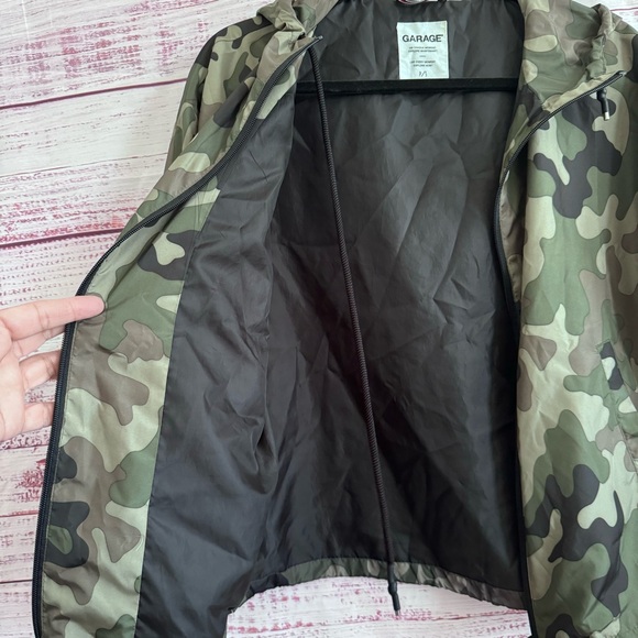 Garage Camo Windbreaker Hooded Jacket - Picture 2 of 8